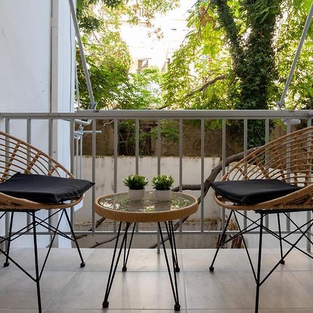 Charming Two Bedrooms Apartment Walk To Acropolis Атина Екстериор снимка