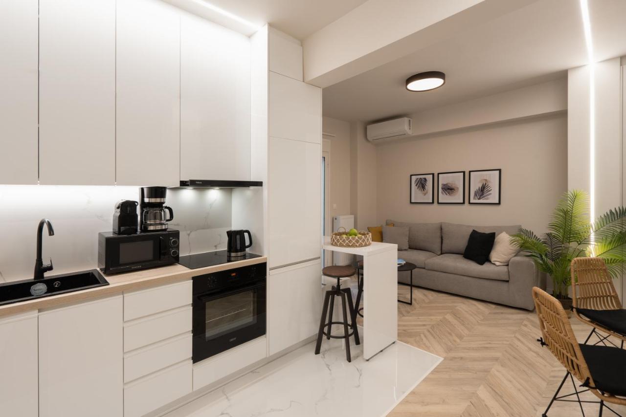 Charming Two Bedrooms Apartment Walk To Acropolis Атина Екстериор снимка