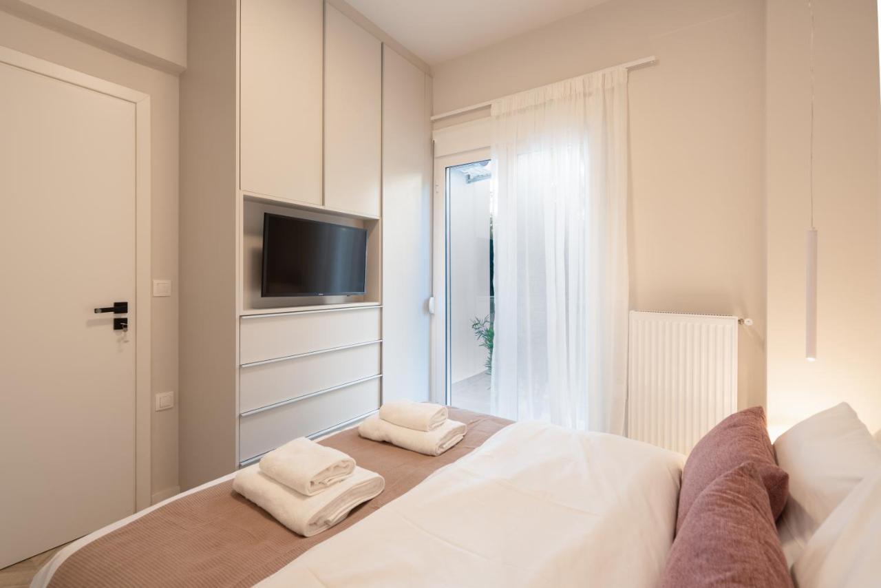 Charming Two Bedrooms Apartment Walk To Acropolis Атина Екстериор снимка